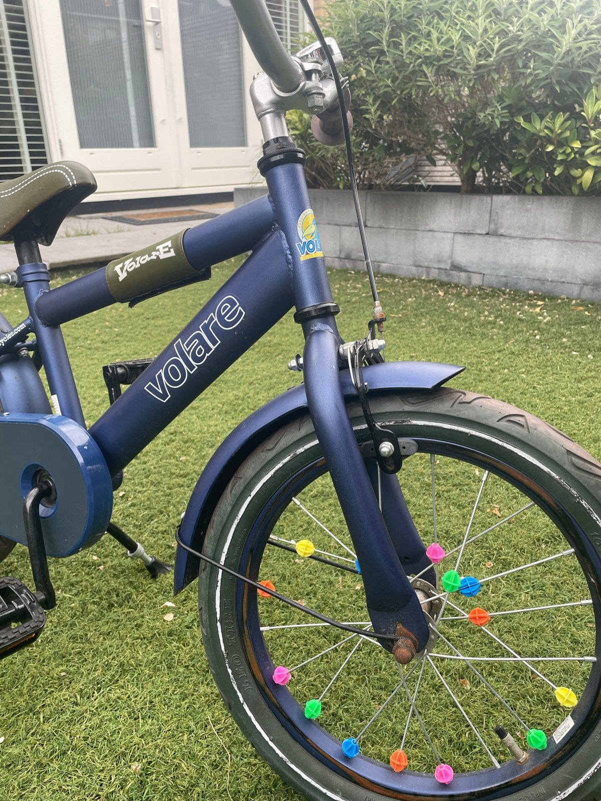 18 inch jongensfiets mat blauw met bruin, incl. zijwielen, Terugtraprem, Gebruikt, Minder dan 49 cm, Ophalen