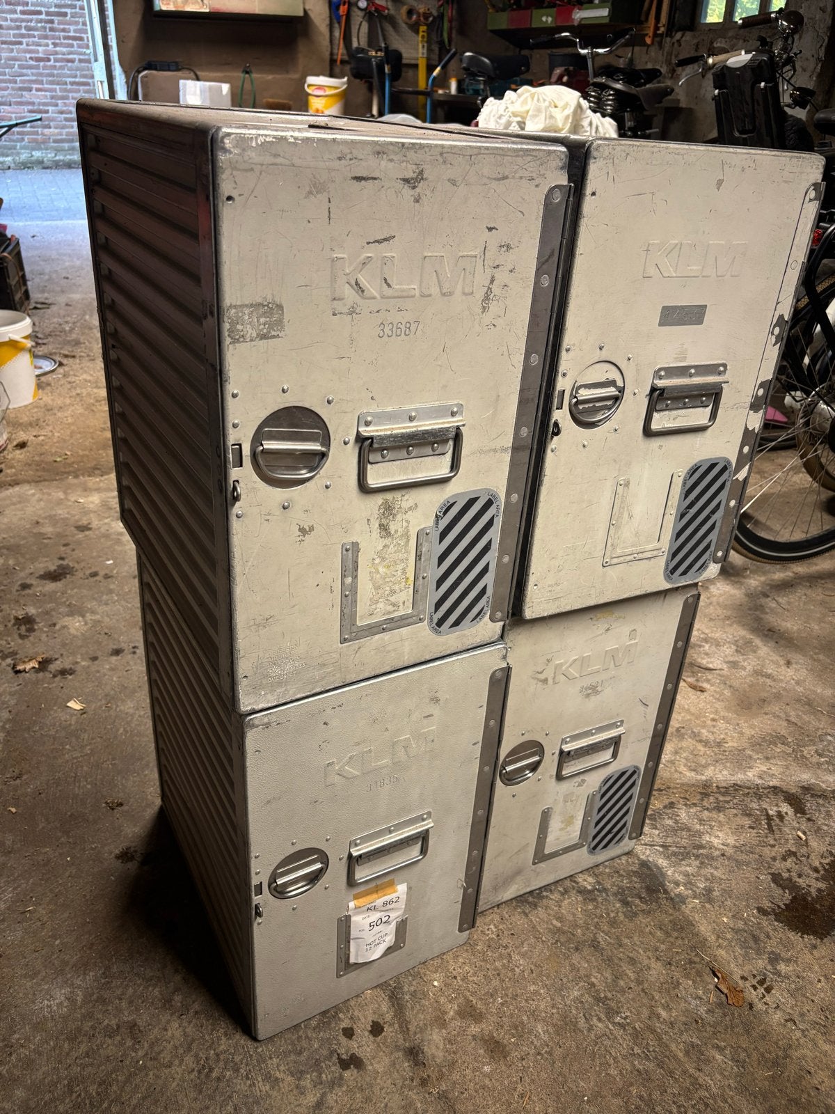 Originele KLM vliegtuig trolleys Flightcases - 4 stuks, Ophalen of Verzenden, Gebruikt