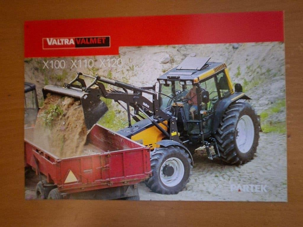 Folder Valtra X100, X110 en X120, Ophalen of Verzenden, Gelezen, Tractor en Landbouw