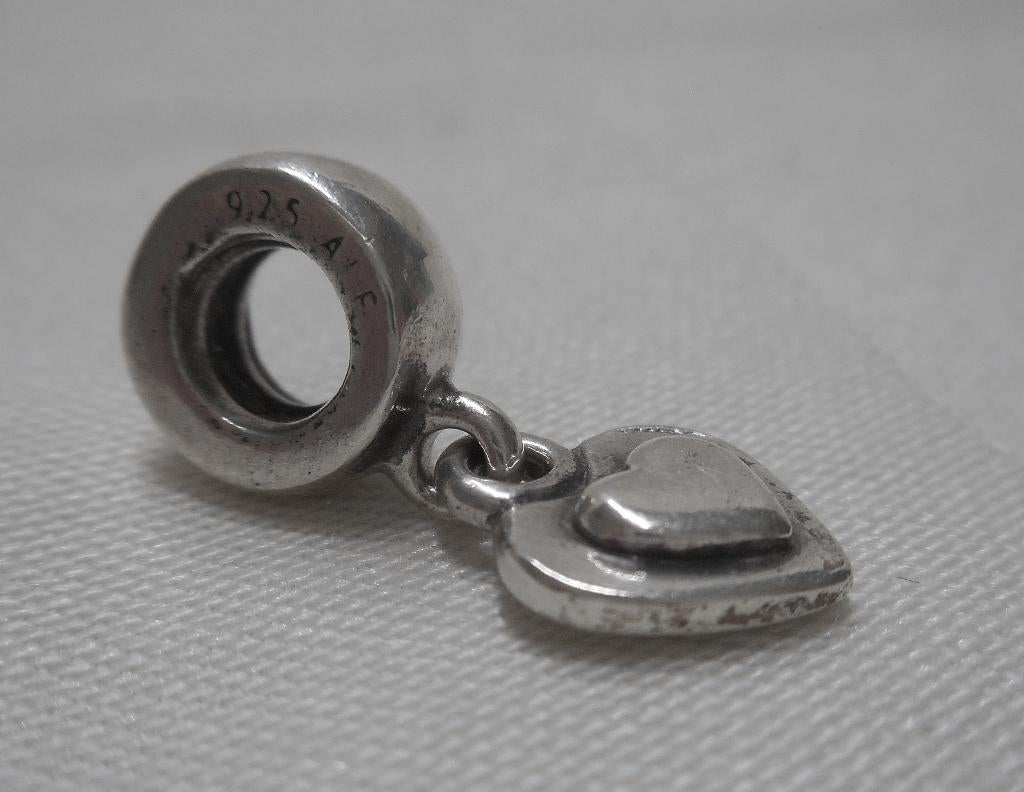 Pandora zilveren Charm bedel met hartje nr.1250, Verzenden, Pandora, Zo goed als nieuw, 1 bedel
