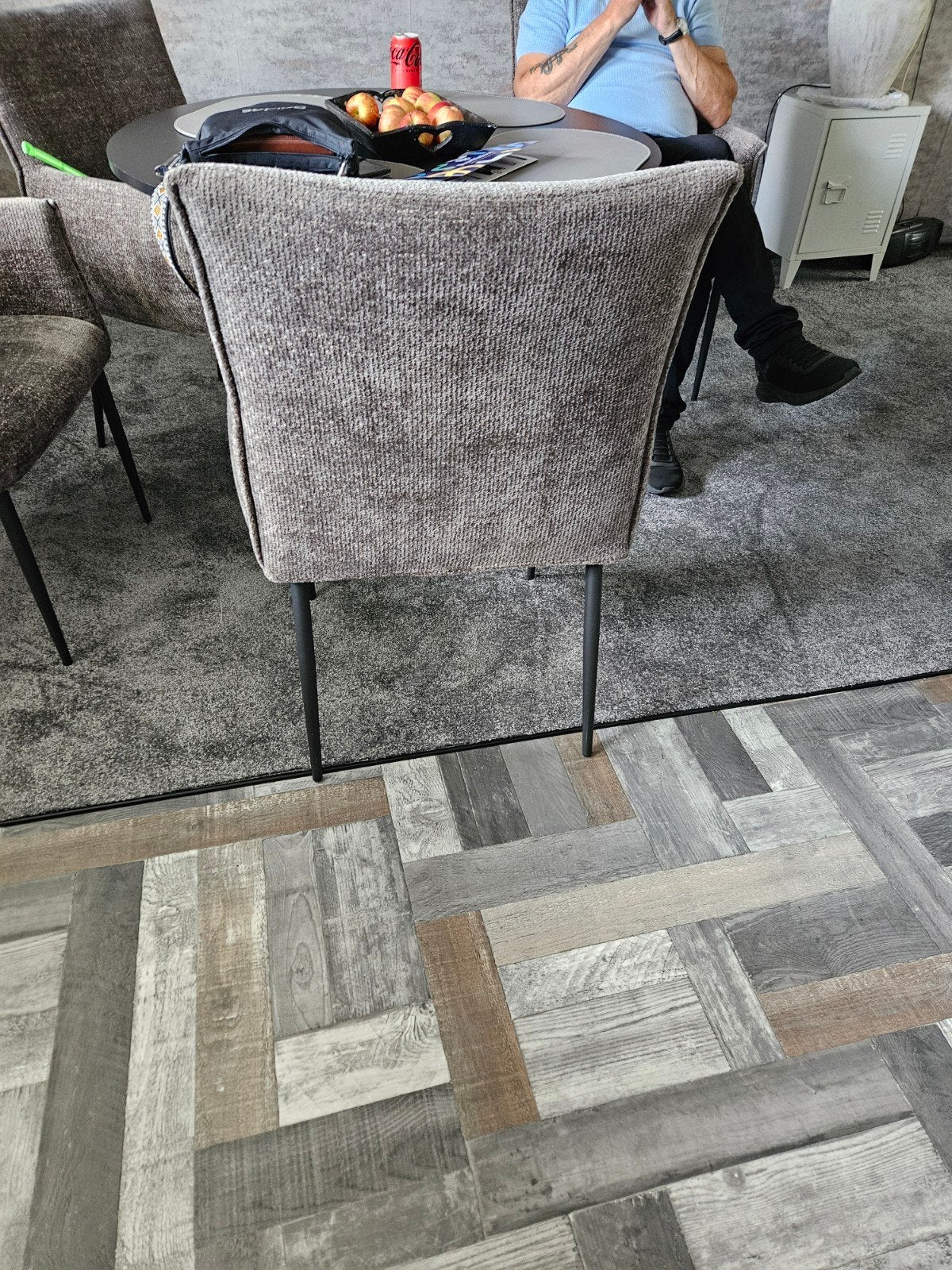4 mooie eten kamerstoelen, Huis en Inrichting, Stoelen, Zo goed als nieuw, Vier, Metaal, Stof, Bruin, Ophalen