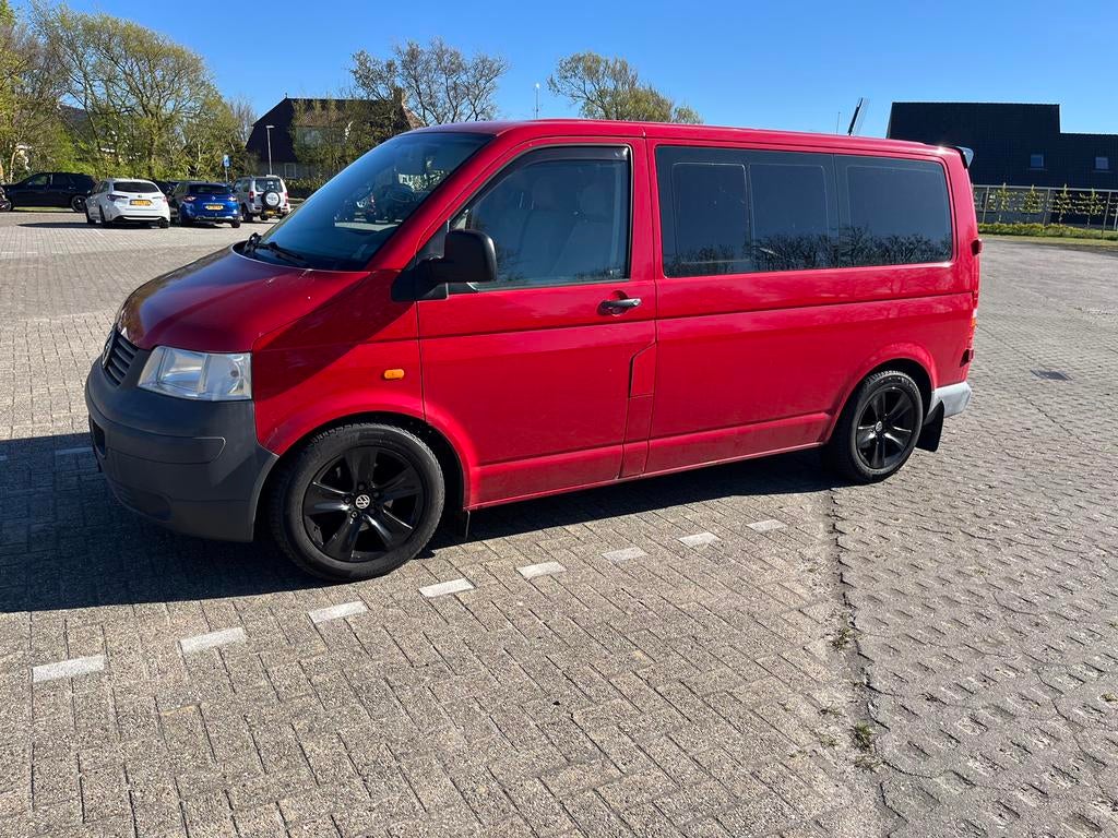 Volkswagen Transporter T5   2.0 benzine 9 personen, Auto's, Volkswagen, Voorwielaandrijving, Stof, Handgeschakeld, Particulier