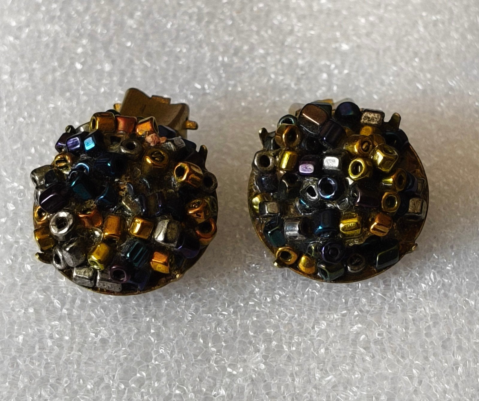 Vintage West Germany Oorbellen met iriserende glas Kralen, Ophalen of Verzenden, Gebruikt, Overige kleuren, Overige materialen