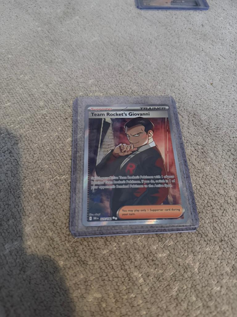 Pokemon Team rocket’s Giovanni, Ophalen of Verzenden, Zo goed als nieuw