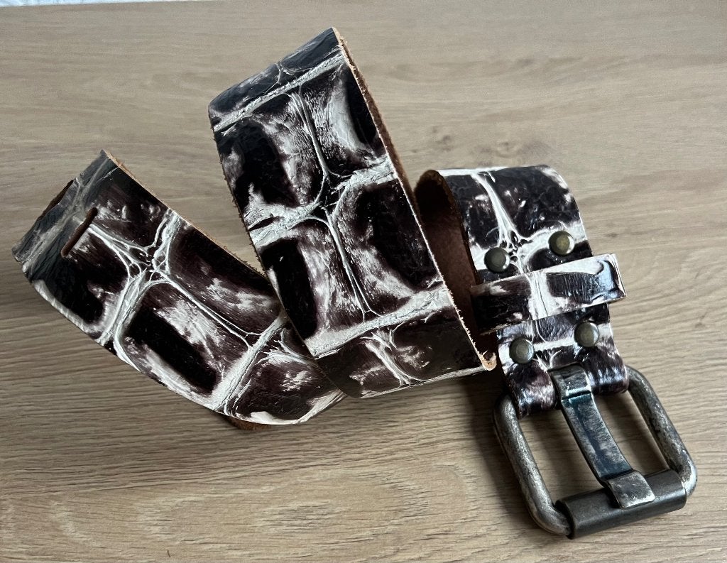 Kampara. Leren riem. 85 cm., Kleding | Dames, 80 tot 90 cm, Echt leder, Ophalen of Verzenden, Zo goed als nieuw