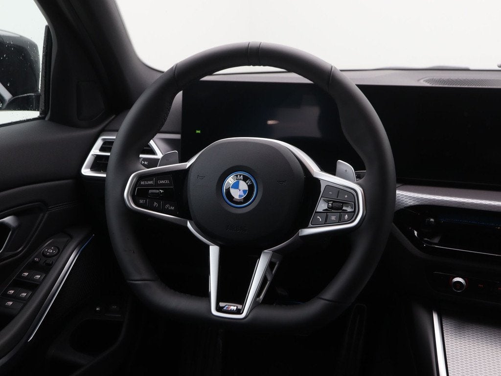 BMW 3 Serie 330e M-Sport (bj 2026, automaat), Auto's, BMW, Automaat, 1998 cc, Achterwielaandrijving, 4 cilinders
