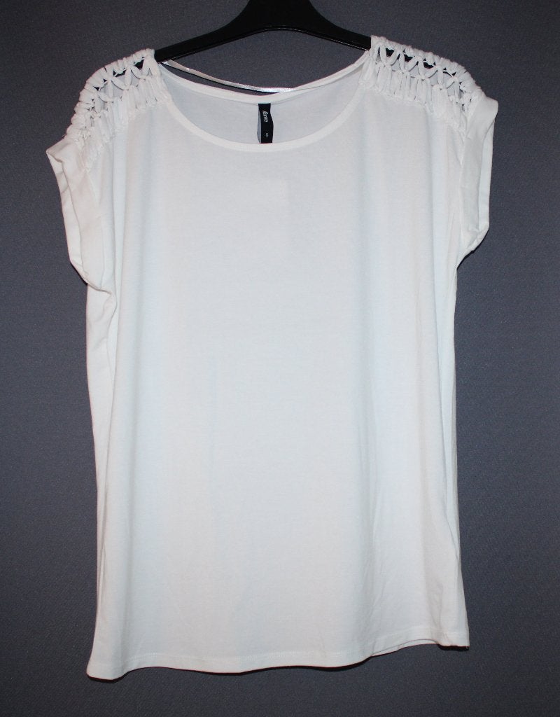 Offwhite shirt van Flame maat S, Kleding | Dames, Maat 38/40 (M), Flame, Wit, Nieuw