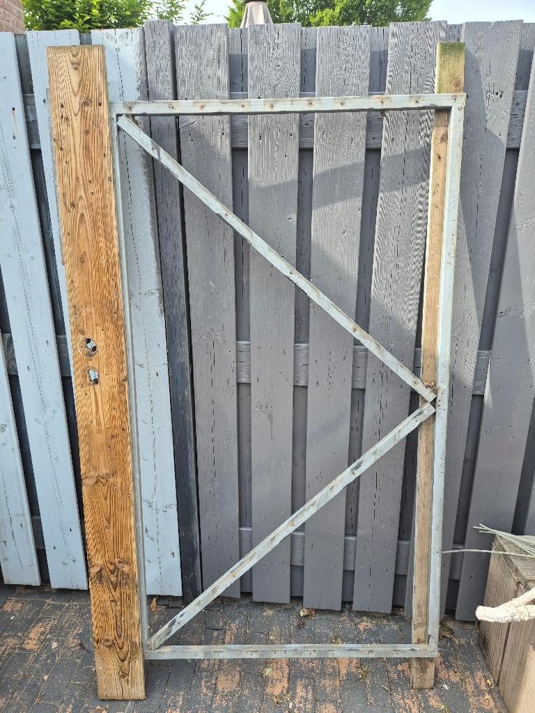 Stalen poort, Ophalen, Gebruikt, 100 tot 150 cm, Draaipoort