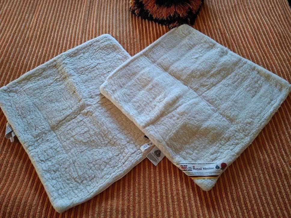 2 stuks echte wollen kussenhoezen,kussensloop wol, Eenpersoons, Ophalen of Verzenden, Zo goed als nieuw, Nvt