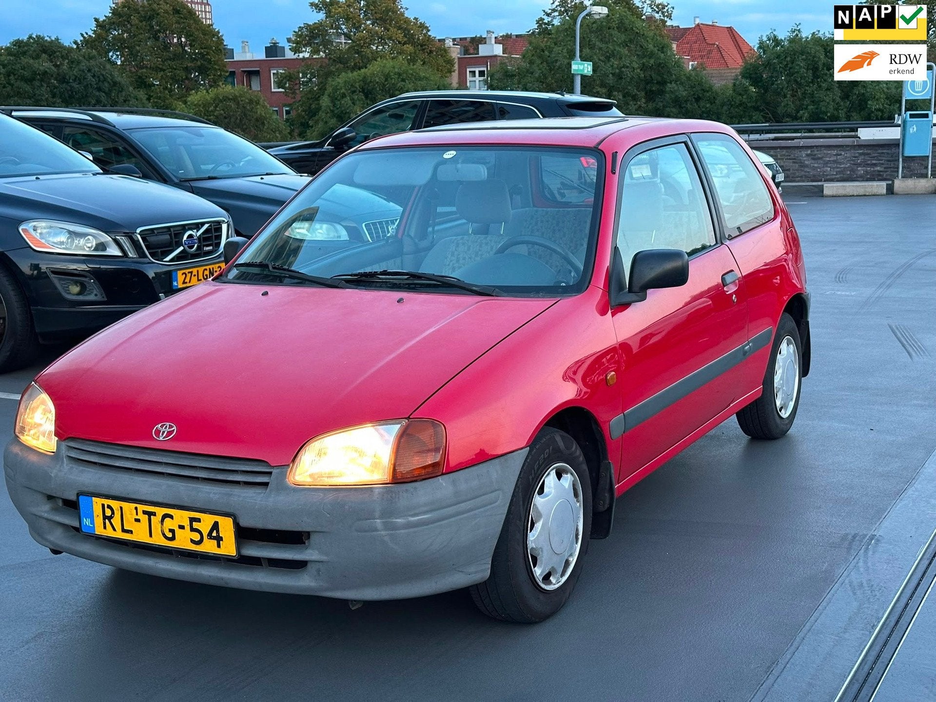 Toyota Starlet 1.3-16V XLi GTSi Automaat Dakraam Zeer Nette, Dealer onderhouden, Gebruikt, 4 cilinders, Starlet