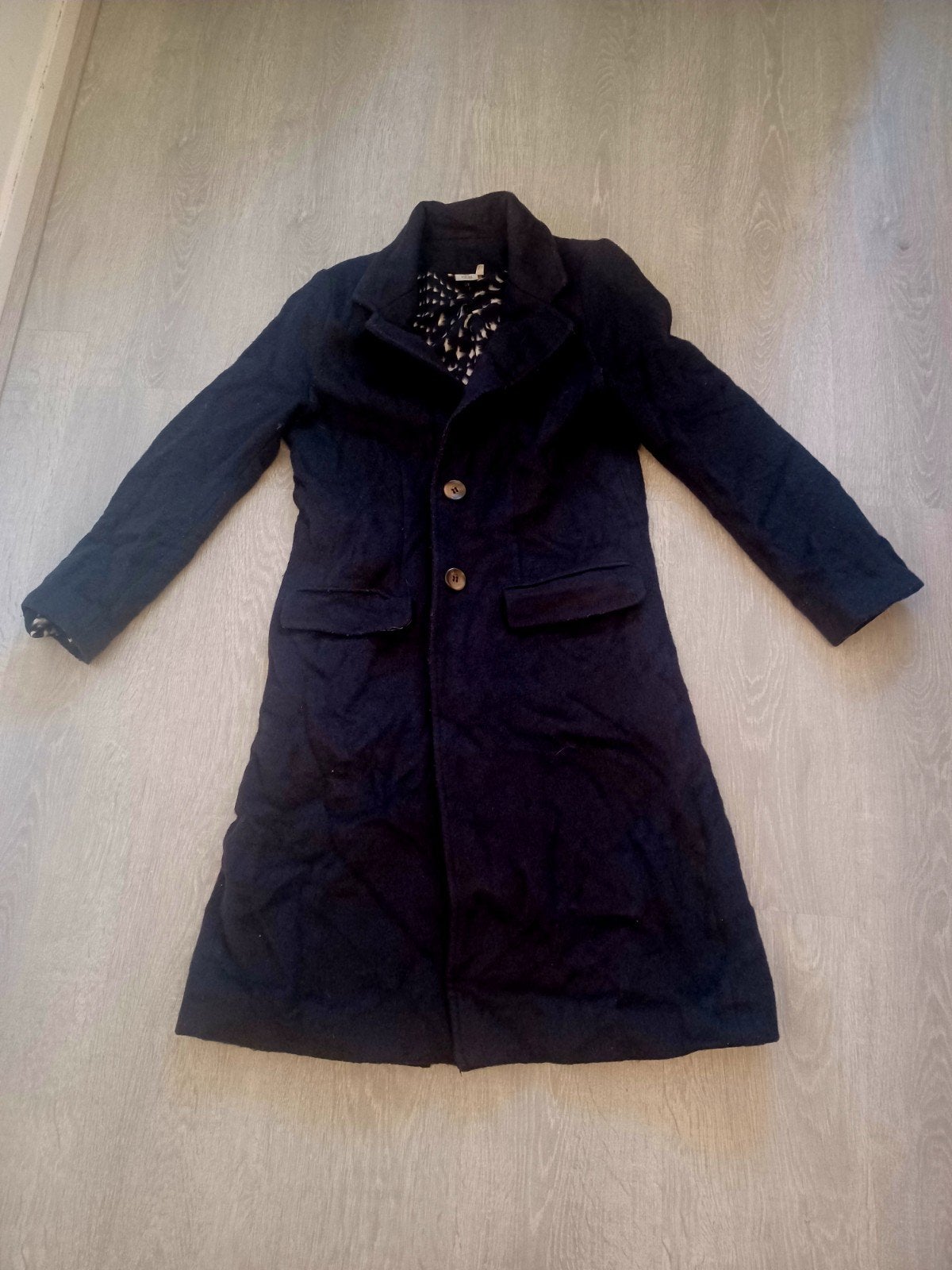 Als nieuw Knit-ted wollen jas maat S.
Kleur donkerblauw. In, Kleding | Dames, Ophalen of Verzenden, Zo goed als nieuw, Maat 36 (S)