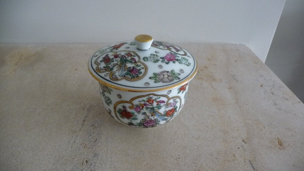 Decoratieve Chinese porseleinen pot met deksel, Antiek en Kunst, Ophalen of Verzenden