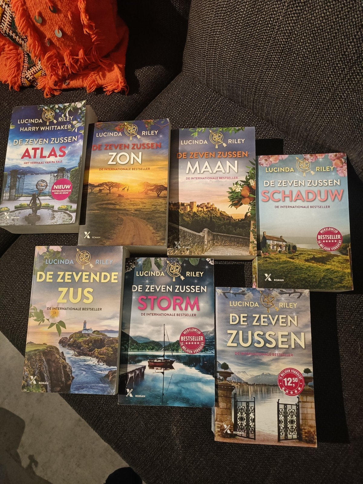 De Zeven Zussen serie - 7 boeken van Lucinda Riley, Boeken, Ophalen of Verzenden, Zo goed als nieuw, Lucinda Riley, Nederland