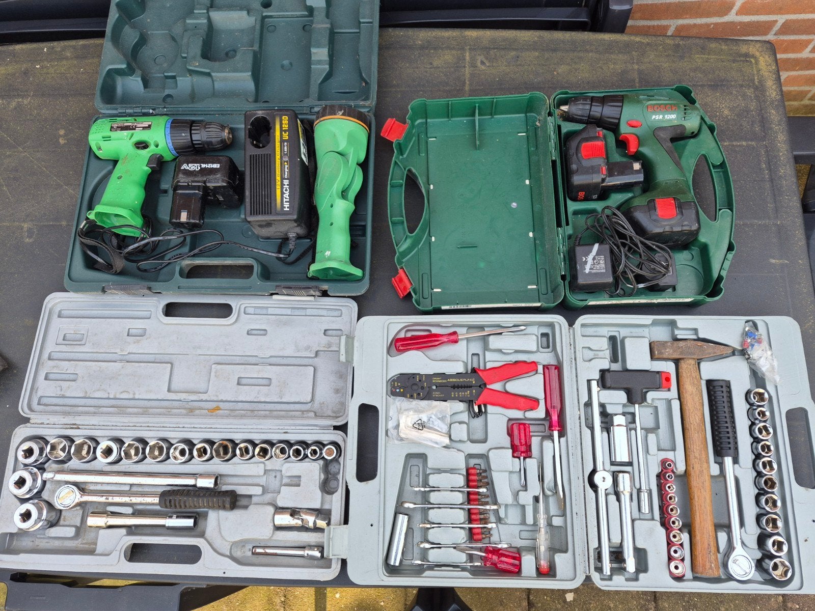 Uitgebreide set  gereedschap., Ophalen of Verzenden, Gebruikt, Accuboormachine, Bosch