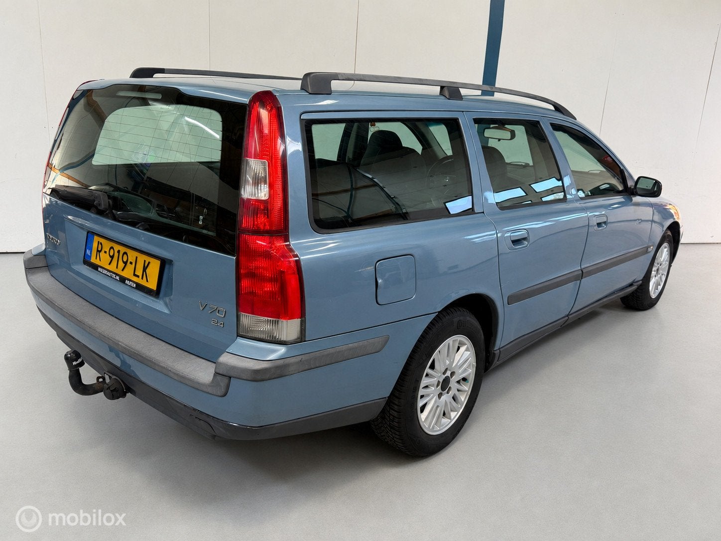 Volvo V70 2.4 Comfort Line LEDEREN INTERIEUR, Voorwielaandrijving, Gebruikt, Stoelverwarming, 170 pk