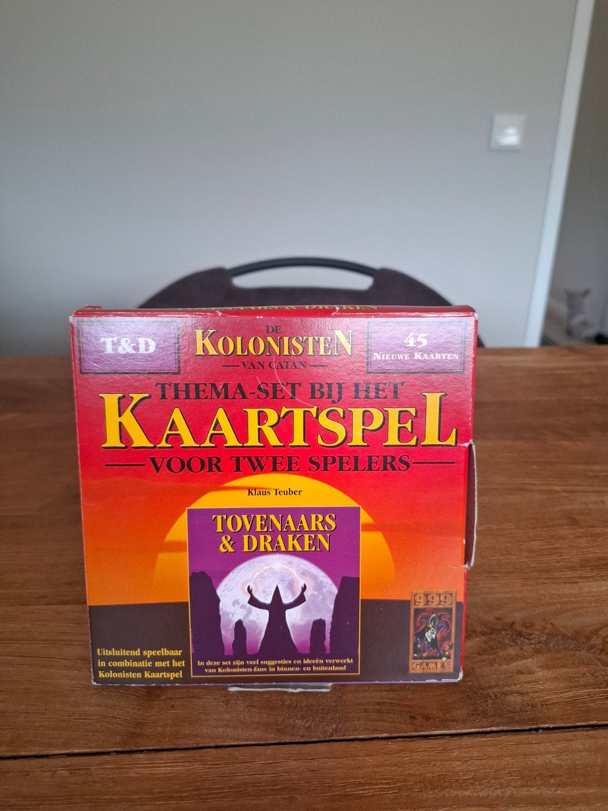 Kolonisten van Catan Kaartspel: Tovenaars & Draken, Hobby en Vrije tijd, Gezelschapsspellen | Kaartspellen, Een of twee spelers