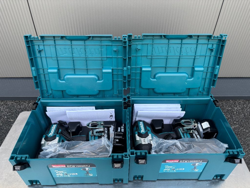 Nieuwe Makita 18 V Slagmoersleutel DTW1002RTJ 2 X, Auto diversen, Autogereedschap, Nieuw, Ophalen of Verzenden
