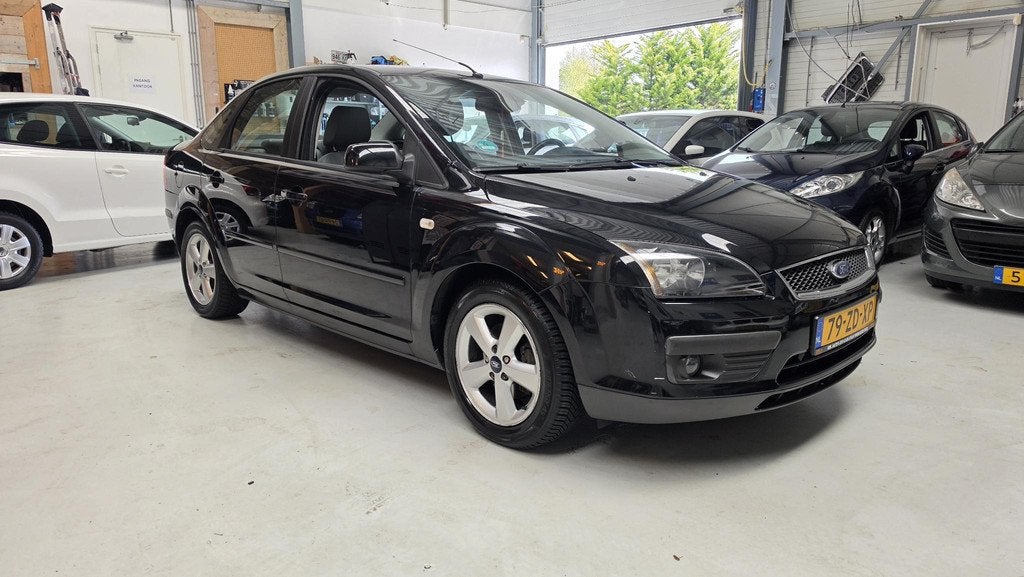 Ford Focus 1.6-16V Futura Leer, LMV, Open Dak, Clima, Navi,, Auto's, 1596 cc, 4 cilinders, 635 kg, Zwart