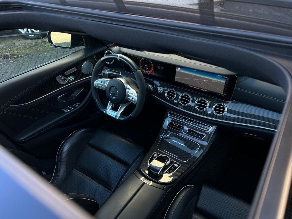 Mercedes-Benz E-Klasse AMG E63S 4MATIC Premium+! Kuipstoelen, Auto's, Automaat, Adaptive Cruise Control, Gebruikt, 120 €/maand