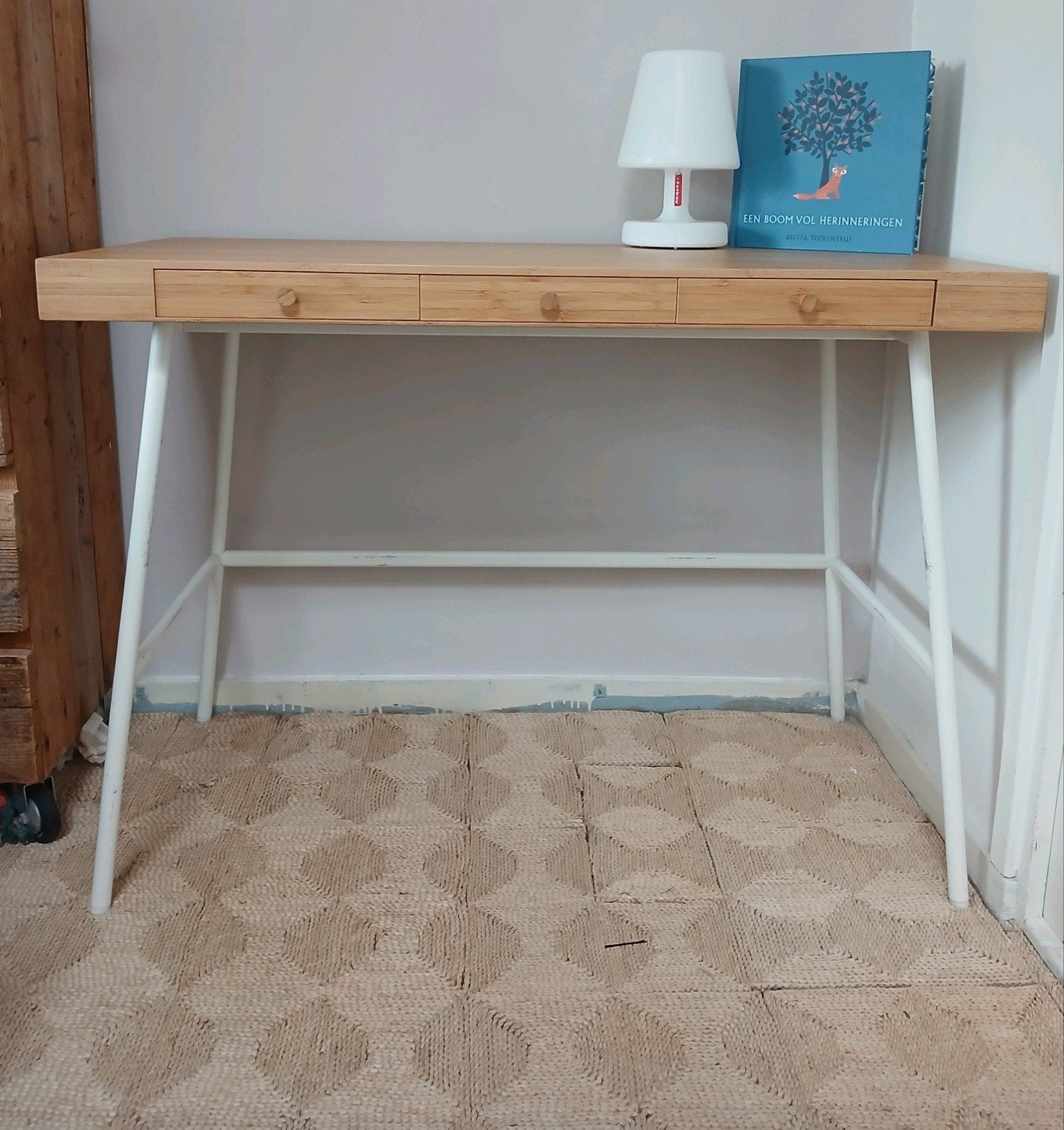 IKEA LILLÅSEN bureau/make-up tafel, Gebruikt, 50 tot 100 cm, 100 tot 150 cm, Rechthoekig