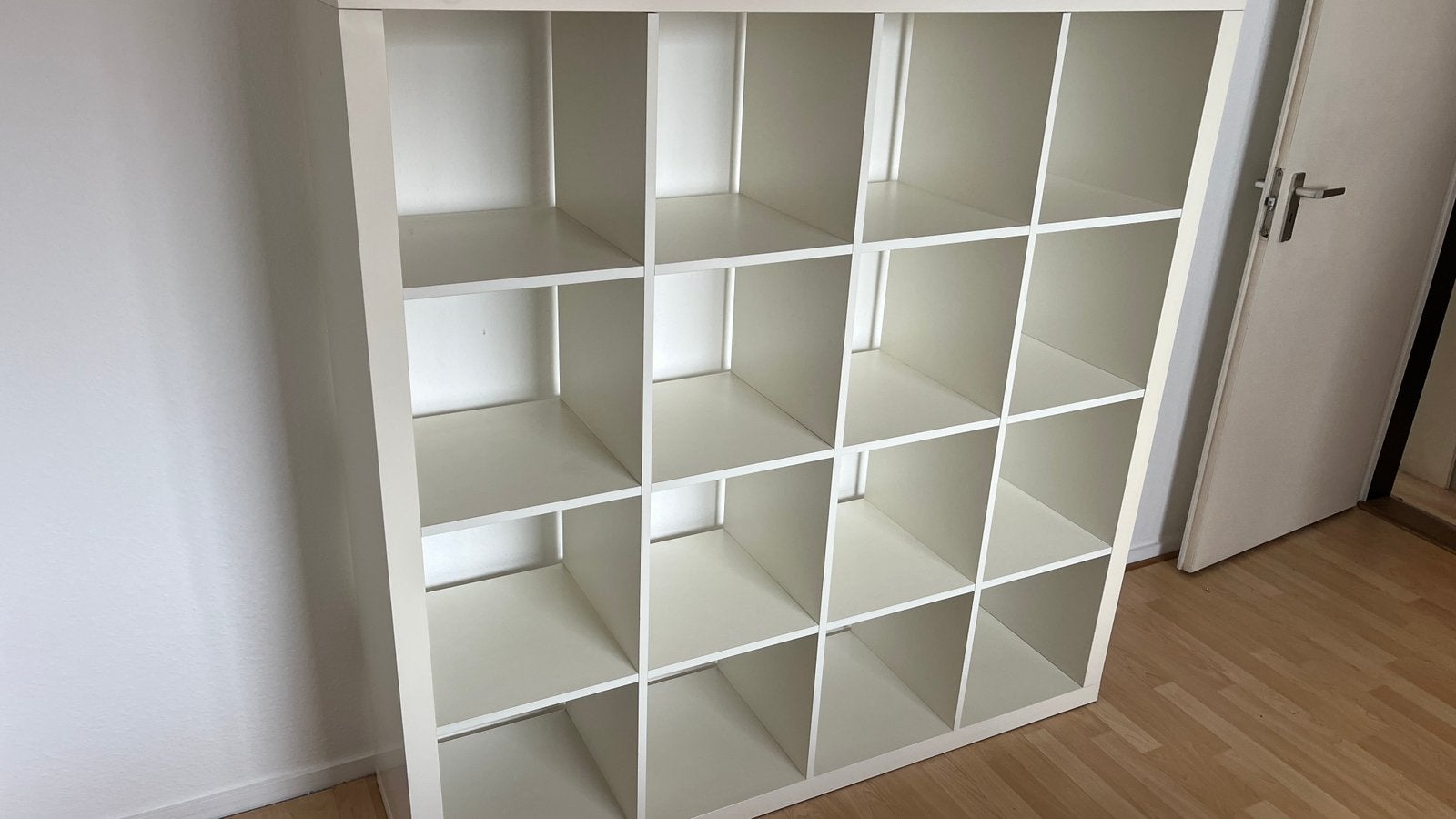 Te koop: ikea kallax kast 16 vakken, Ophalen, Zo goed als nieuw, 25 tot 50 cm, Minder dan 100 cm