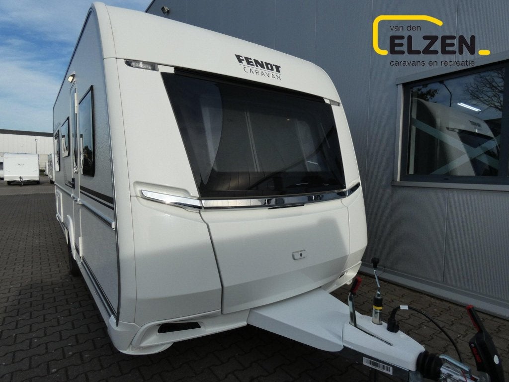 Fendt Apero Activ 560 SKM Model 2027, bekl. Parma, Caravans en Kamperen, Schokbreker, Rondzit, Bedrijf, Overige typen