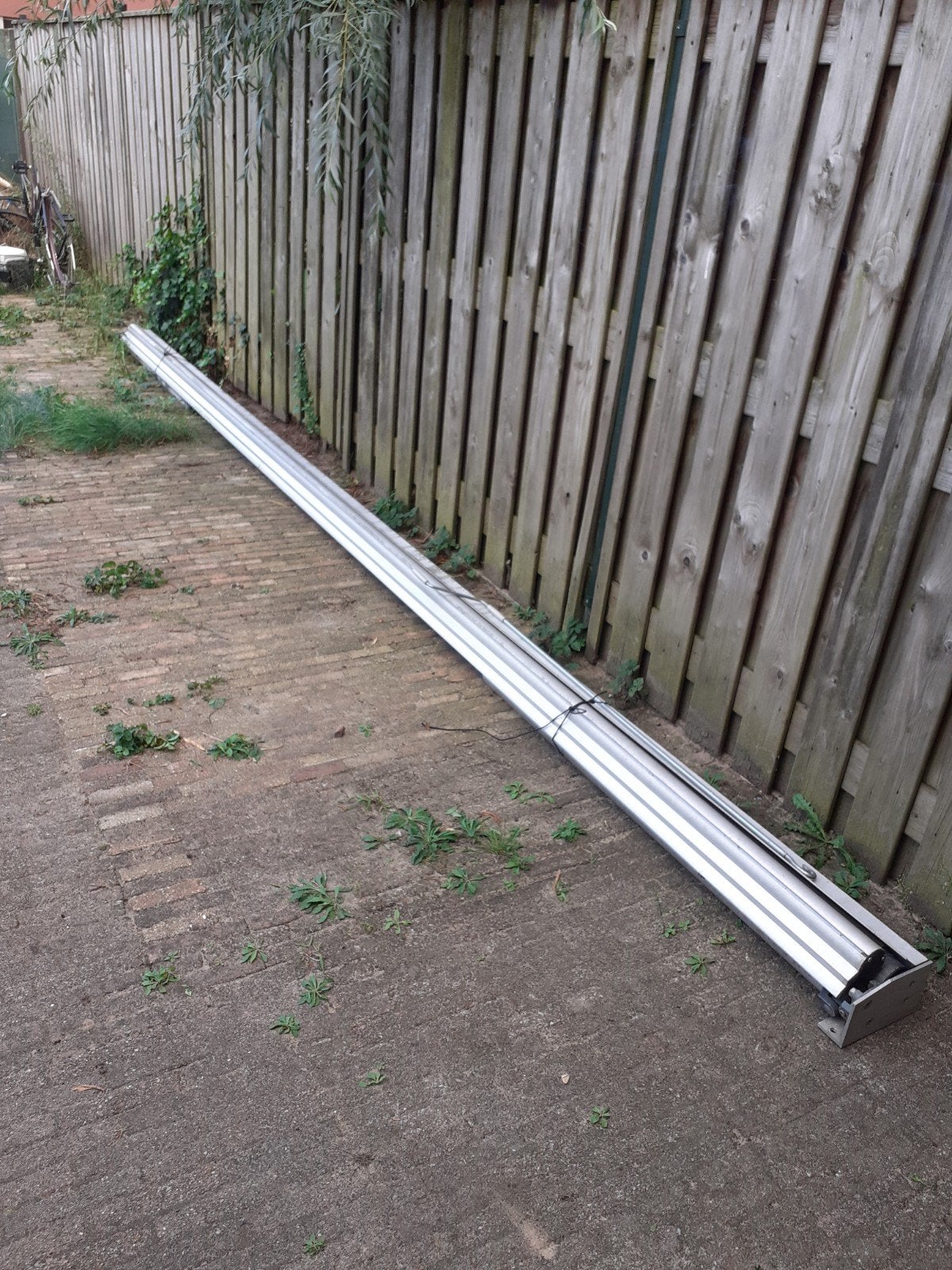 Zonnescherm / Knikarmscherm 550x250 cm - Inclusief Beugels, Ophalen, Gebruikt, 450 cm of meer, 150 tot 300 cm