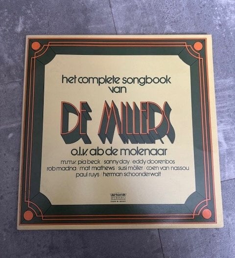 LP De Millers -  Het complete songboek, Gebruikt, Inclusief binnenhoes, Ophalen of Verzenden, 12 inch