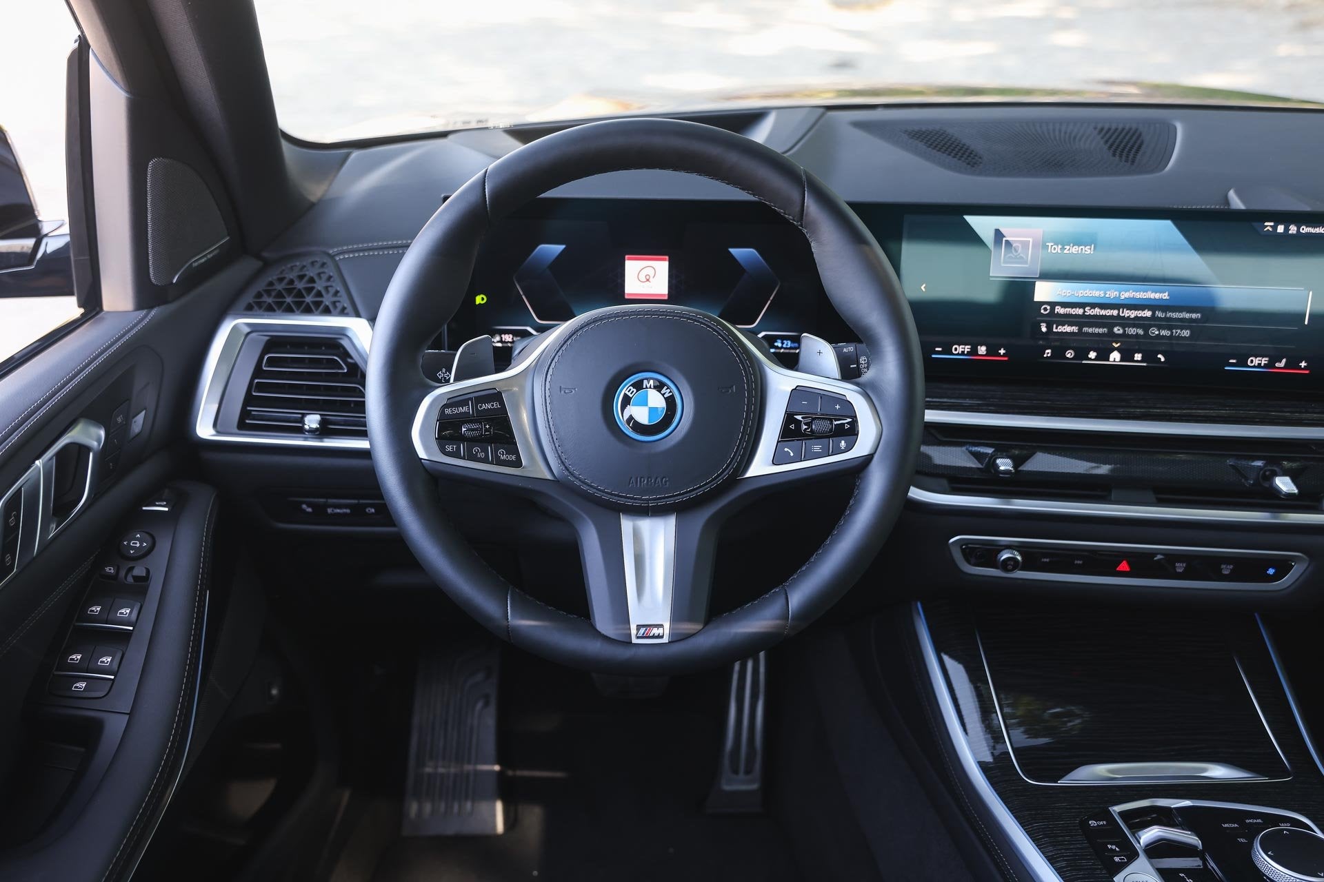 BMW X5 xDrive50e M Sport Automaat / Trekhaak / Panoramadak /, Automaat, Dealer onderhouden, Verwarming stoelen achter, Gebruikt