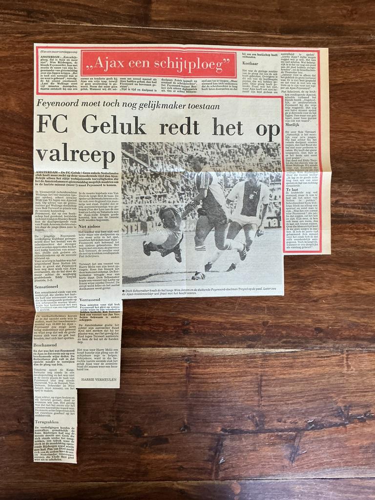 Voetbal krantenartikel Ajax Feyenoord sept 1977 FC Geluk, Ophalen of Verzenden, Knipsel(s)