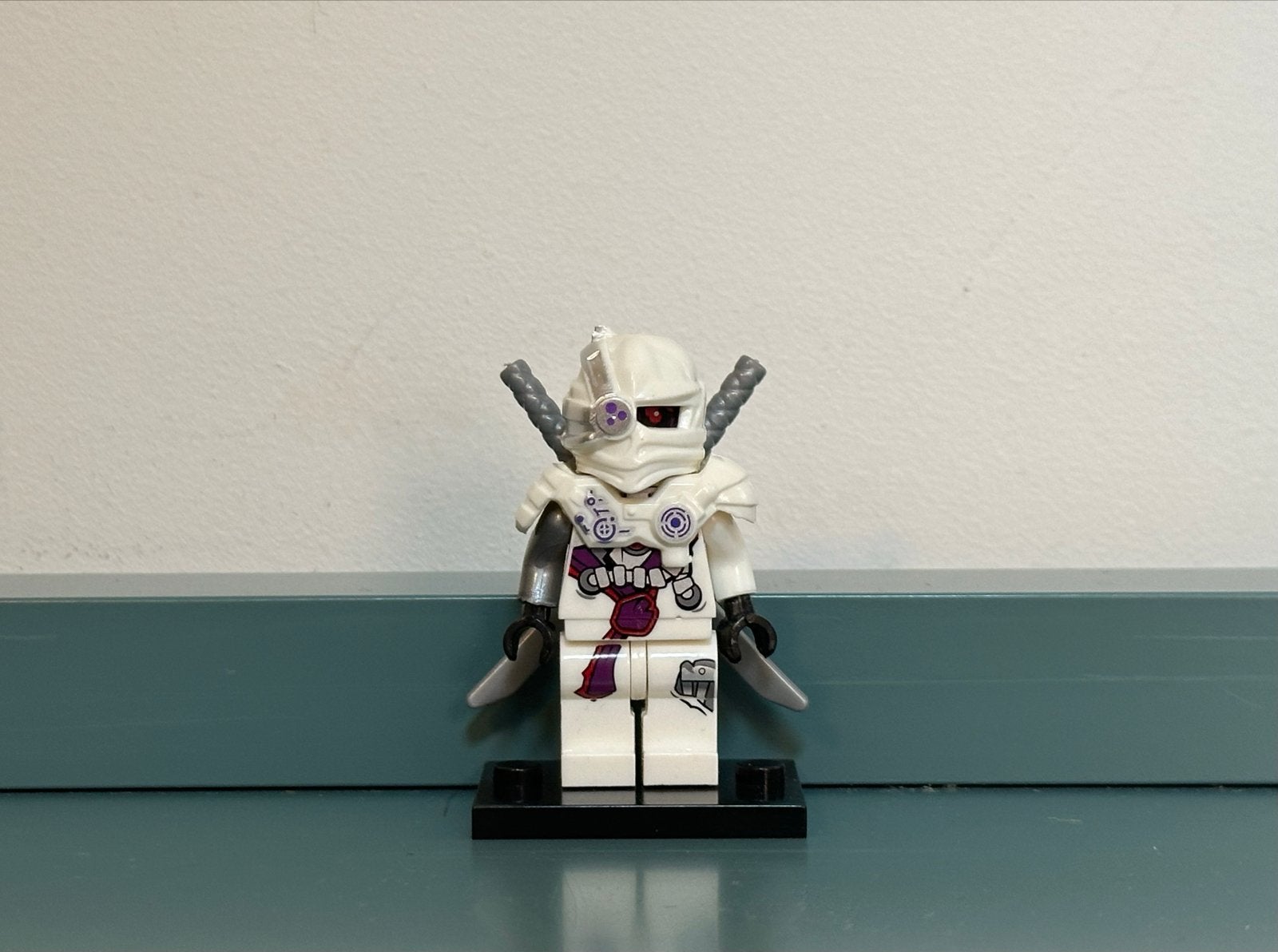 Lego Ninjago Witte Nindroid Minifiguur met Zwaarden, Verzenden, Zo goed als nieuw, Overige merken