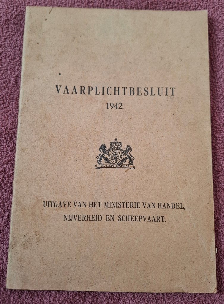 Brochure Vaarplichtbesluit 1942 koopvaardij., Ophalen of Verzenden, Marine, Nederland, Boek of Tijdschrift
