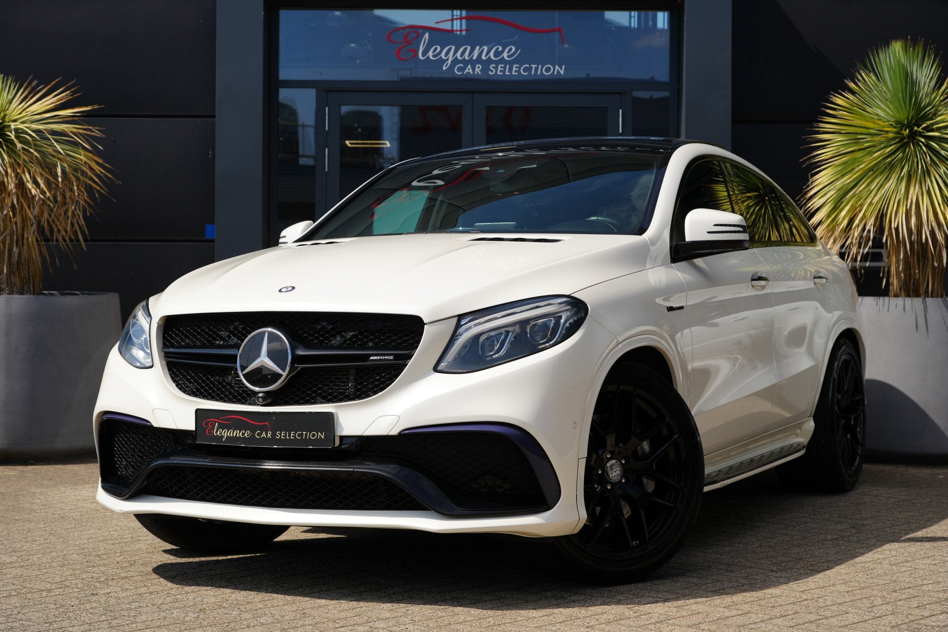 Mercedes-Benz GLE Coupé AMG 63 4MATIC | 558 PK | Panoramada, Auto's, Automaat, 5461 cc, Gebruikt, Wit