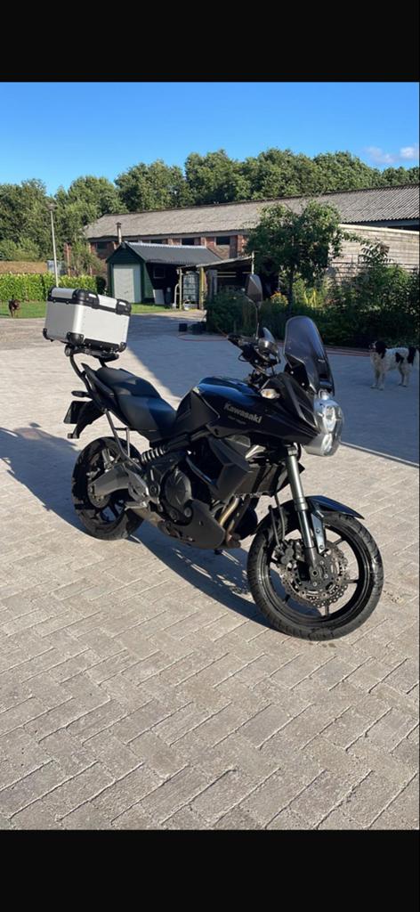 Kawasaki Versys 650 - Allroad motor met topkoffer, 2 cilinders, Gebruikt, Particulier, Meer dan 35 kW