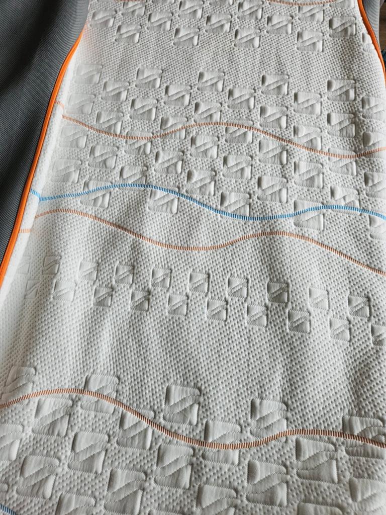 M line matrashoes/cover, Huis en Inrichting, Slaapkamer | Matrassen en Bedbodems, Eenpersoons, Ophalen of Verzenden, Zo goed als nieuw