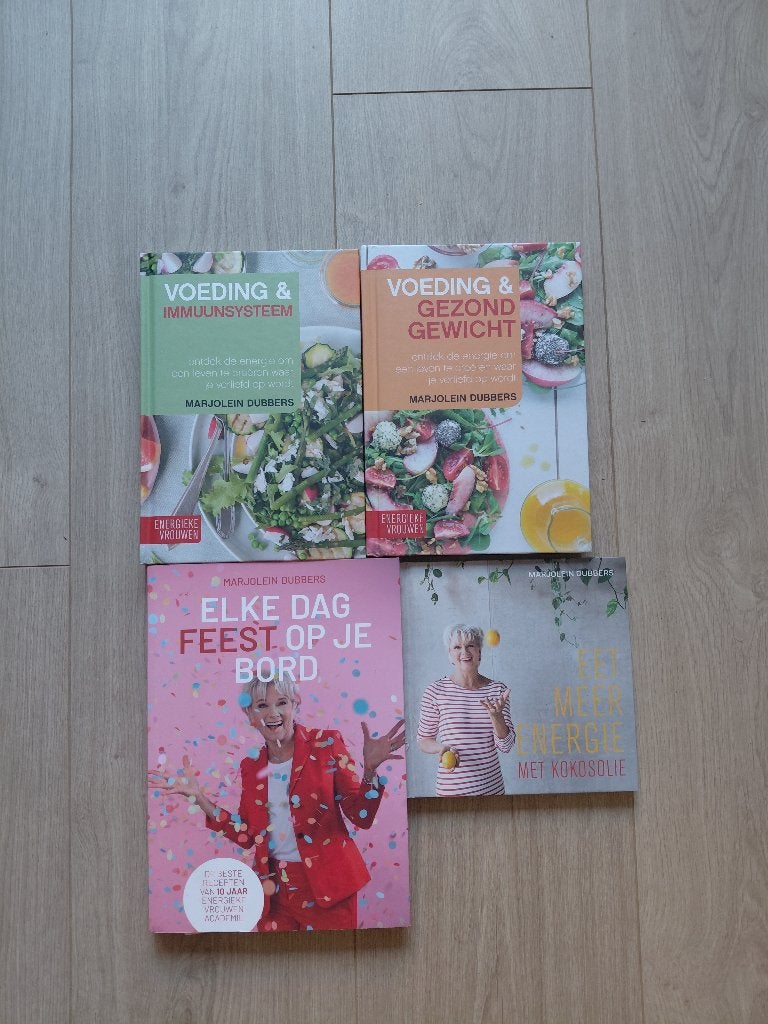 4 x Marjolein Dubbers - Elke dag feest op je bord & Voeding, Ophalen of Verzenden, Zo goed als nieuw