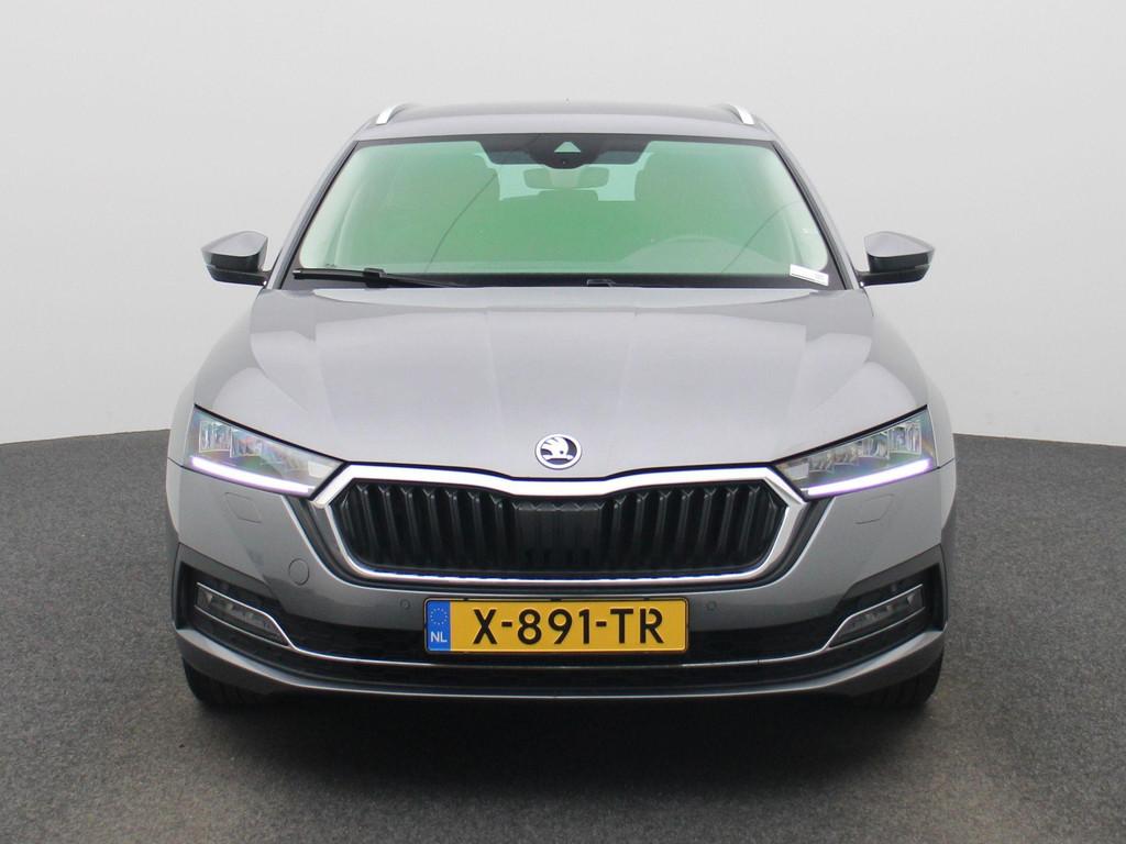Skoda Octavia Combi 1.5 e-TSI Business Edition Plus, Auto's, Skoda, 12 maanden, Stof, 4 cilinders, Origineel Nederlands