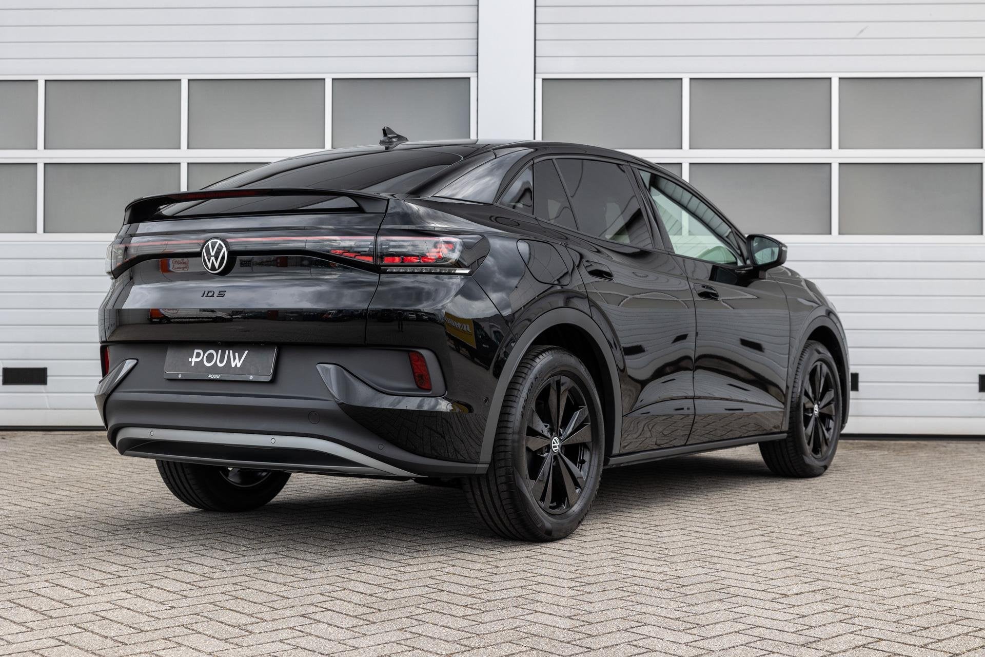 Volkswagen ID.5 286pk Pro Business 77 kWh | Achteruitrijcame, Automaat, 12 maanden, Achterwielaandrijving, ID.5