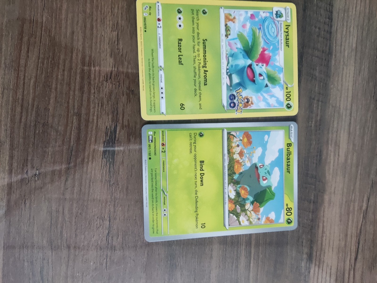 Pokémon kaarten: Bulbasaur en Ivysaur, Ophalen of Verzenden, Zo goed als nieuw, Meerdere kaarten
