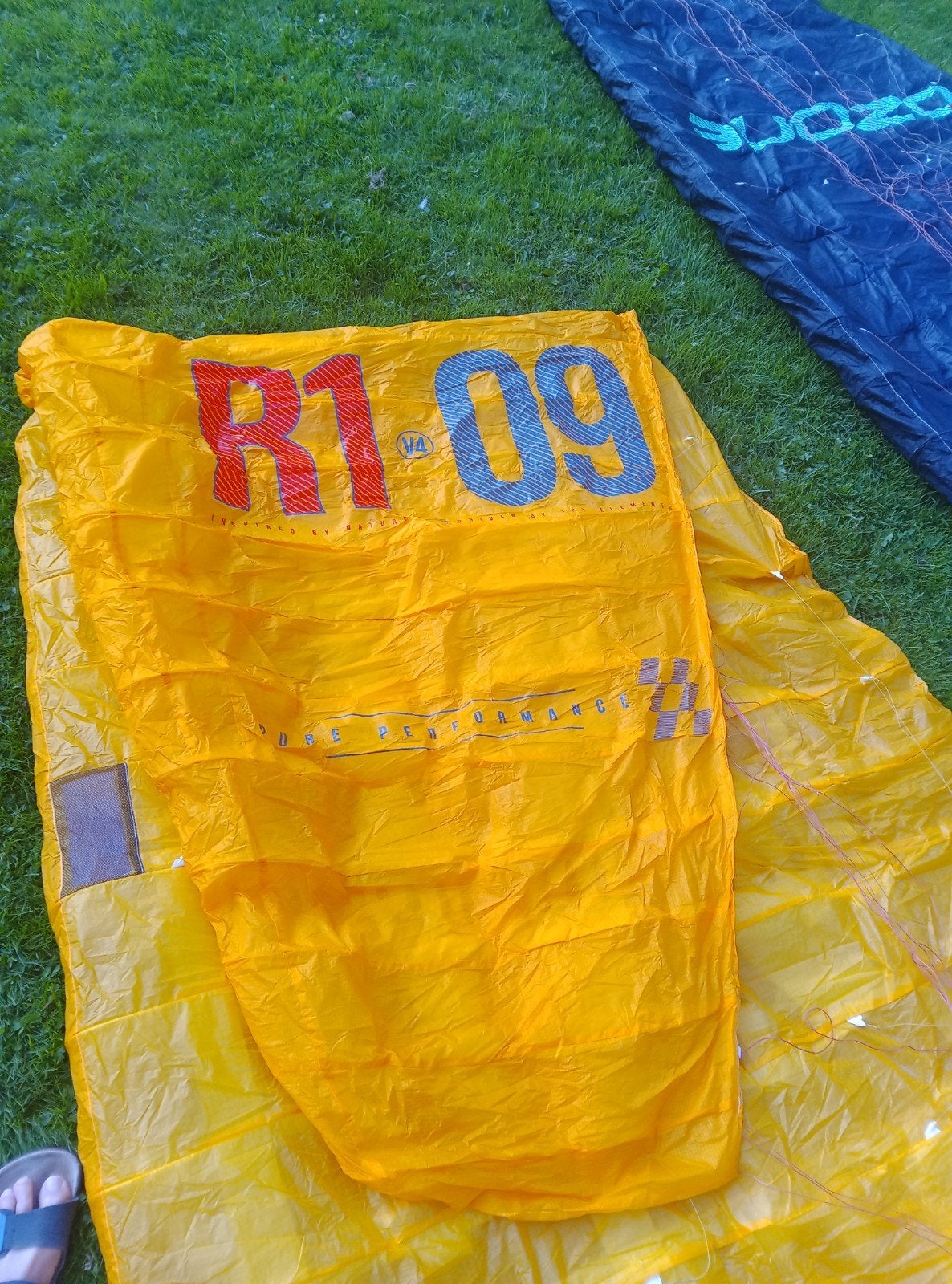Ozone R1 V4 9m2 Race Kite - Zeer Goede Staat, Watersport en Boten, 9 m², Geen board, Ophalen of Verzenden, Zo goed als nieuw