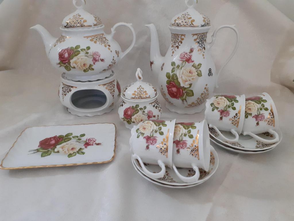 Sierlijk servies., Antiek en Kunst, Antiek | Keramiek en Aardewerk, Ophalen
