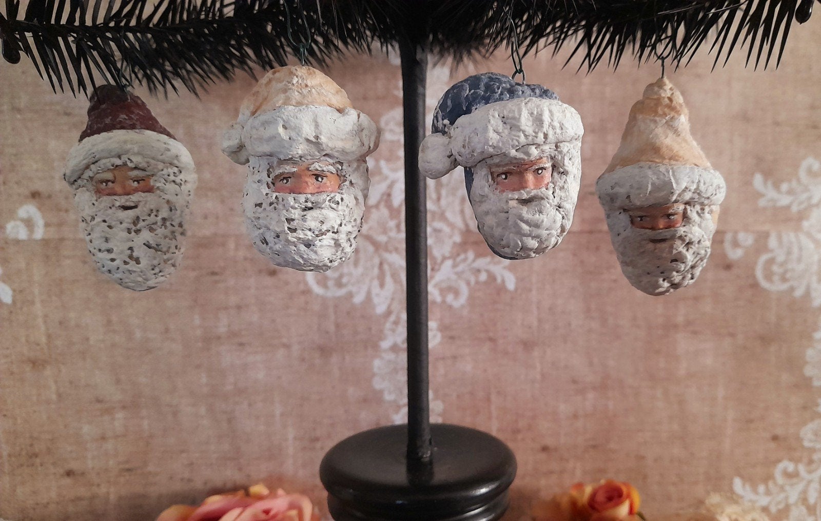 Prachtige brocante wattenpop Kerstman Belsnickle gezichtjes, Ophalen of Verzenden