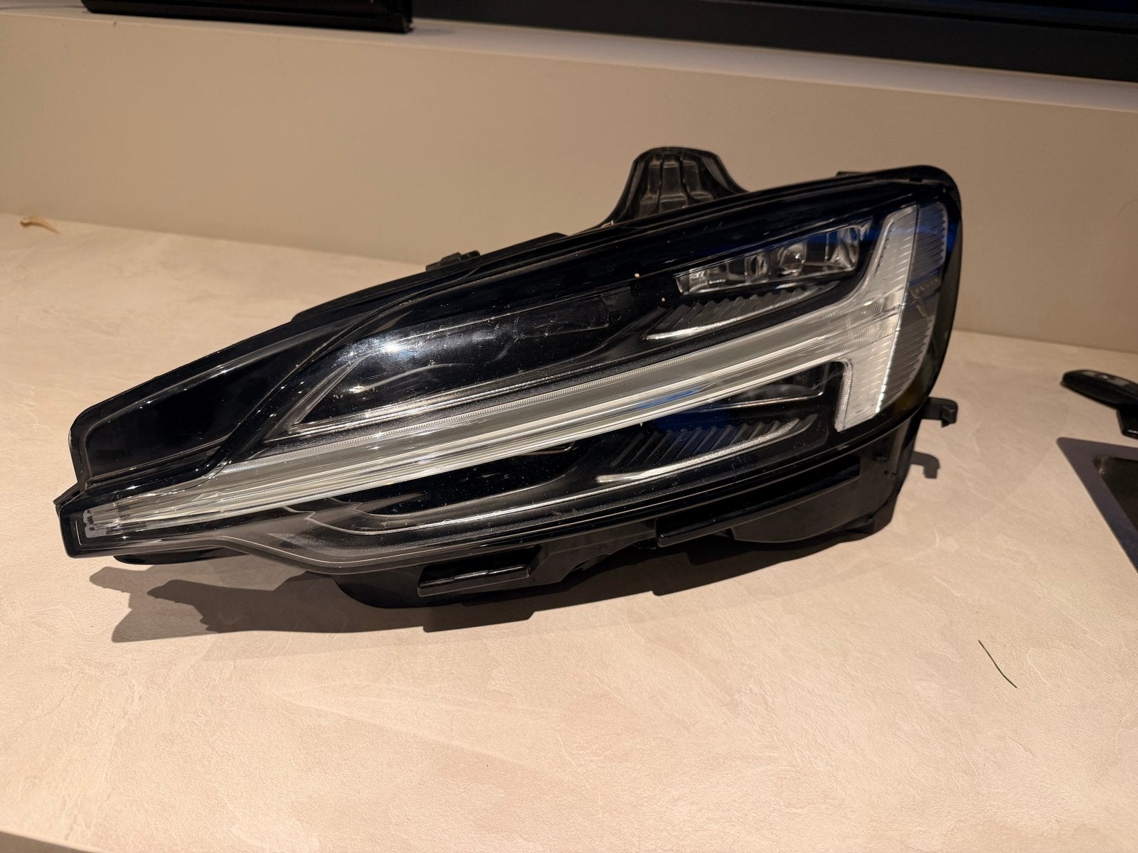Koplamp links Volvo V60 - Gebruikt met lichte schade, Ophalen of Verzenden, Gebruikt, Volvo