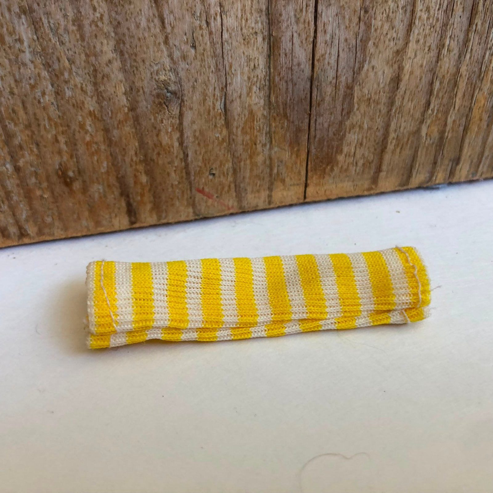 Geel wit accessoire voor Barbie, Ophalen of Verzenden, Zo goed als nieuw, Barbie