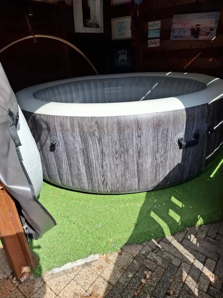 Opblaasbare Jacuzzi/Spa - Zonder Pomp  intex greywood 6 pers, Ophalen of Verzenden, Gebruikt, Opblaasbaar