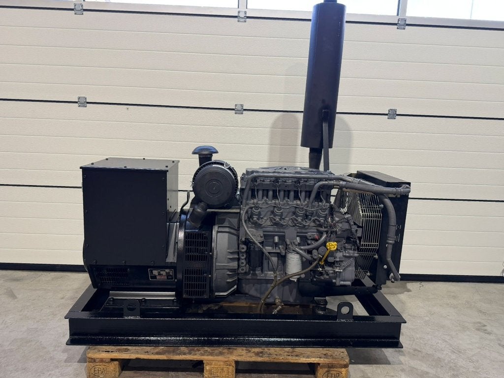 Generatorset Deutz 1101 met Stamford generator 35kVA, Doe-het-zelf en Verbouw, Aggregaten, Ophalen, Elektrisch startend, Dieselolie