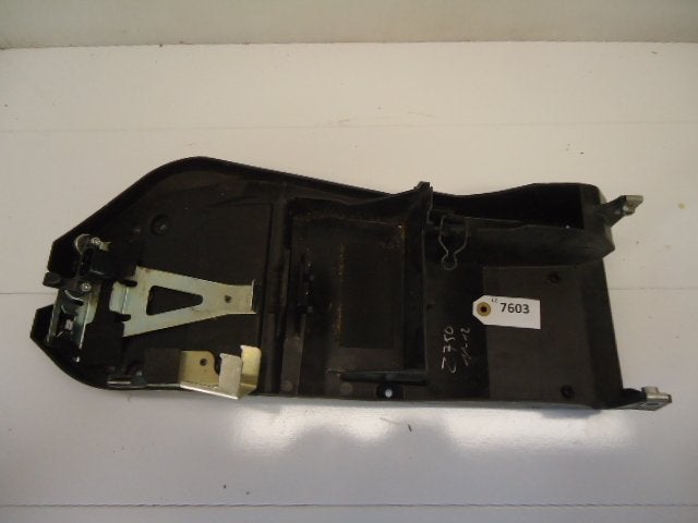 Z750 2011 - 2012 Kawasaki Batterijbak D1-30201
