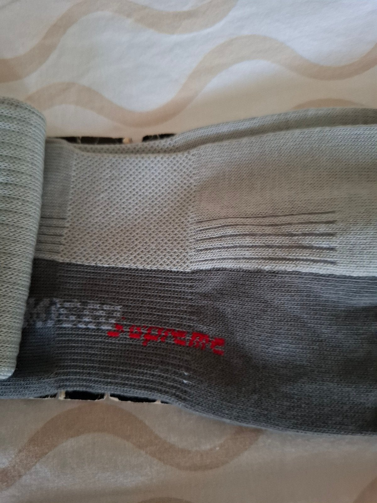 grijse nieuwe sokken maat 43/46 merk extreme acryl 2euroi, Kleding | Heren, Ophalen of Verzenden, Nieuw, Maat 43 t/m 46, Extreme