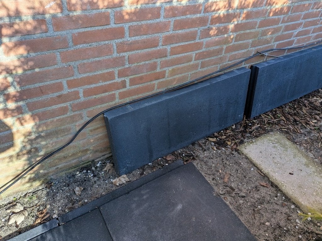 Opsluitband Antraciet 7x40x100, Ophalen, Zo goed als nieuw, Minder dan 5 m², Beton