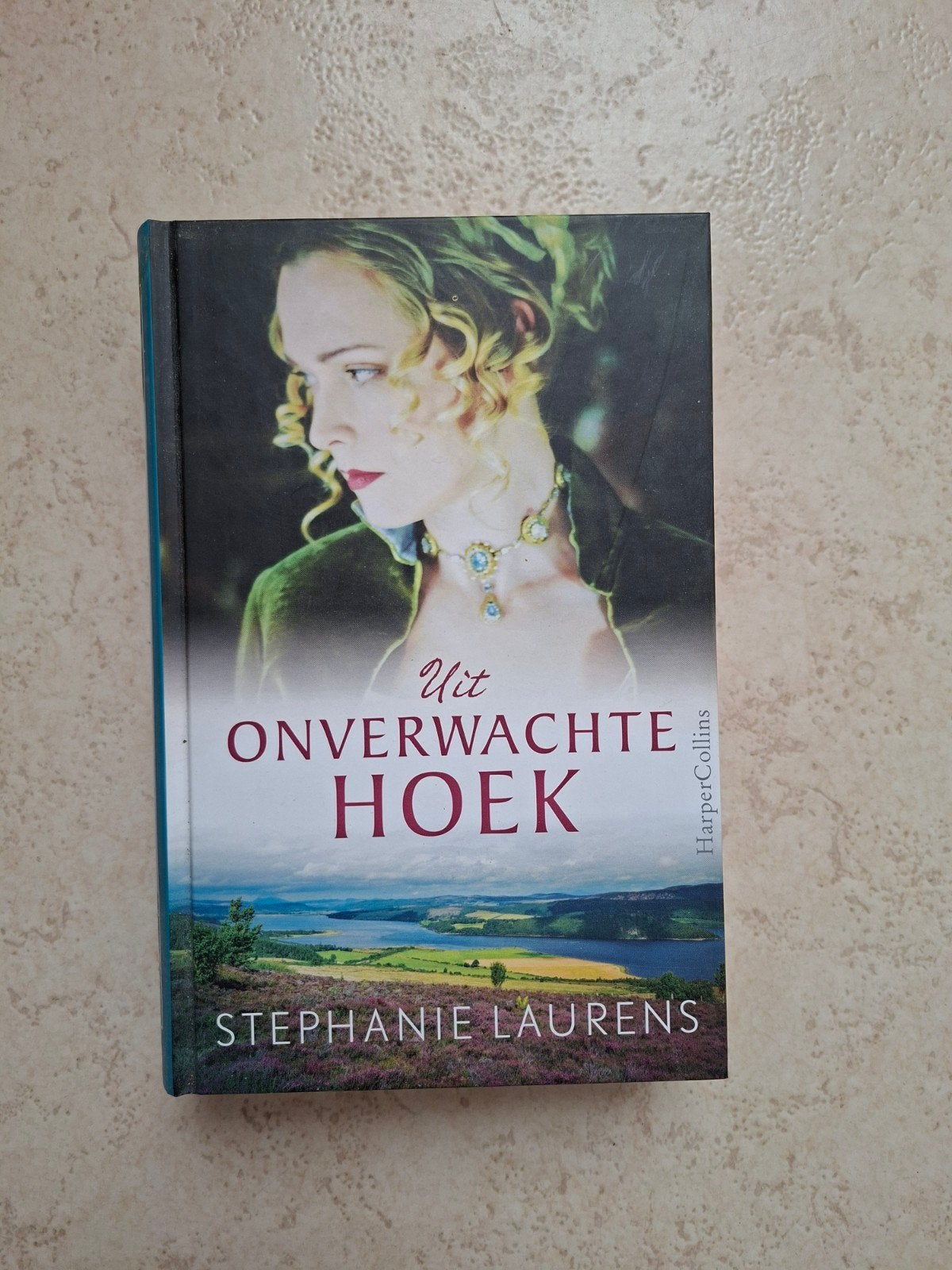 Uit Onverwachte Hoek - Stephanie Laurens, Ophalen of Verzenden, Zo goed als nieuw